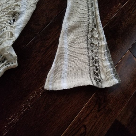 VENUS Crochet Knit Cardigan - Picture 2 of 11